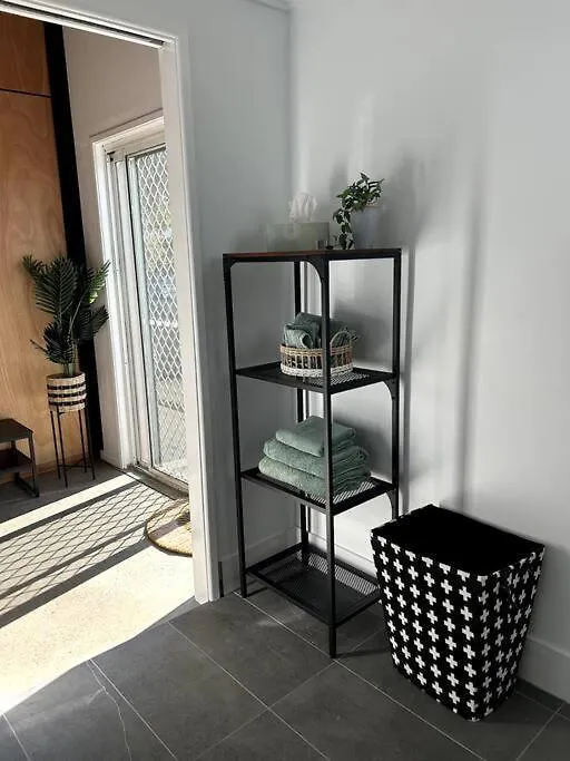 Quiet Granny Flat With Loft Bedroom Brighton Αυστραλία