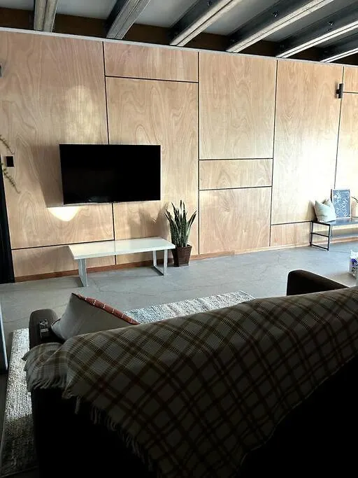 Quiet Granny Flat With Loft Bedroom Brighton